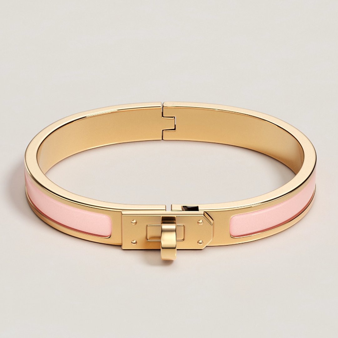Helena Aada Bangle
