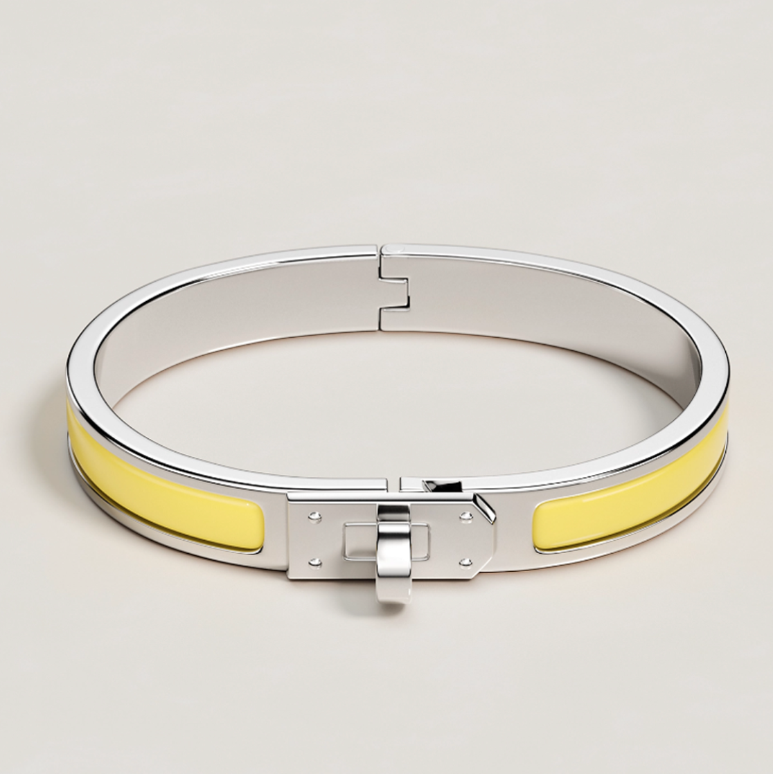 Helena Aada Bangle