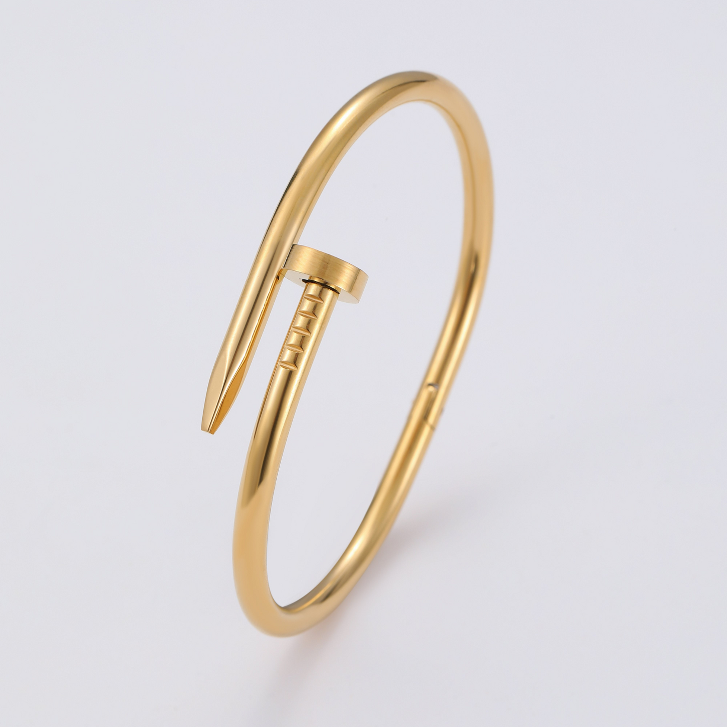Nail Armband