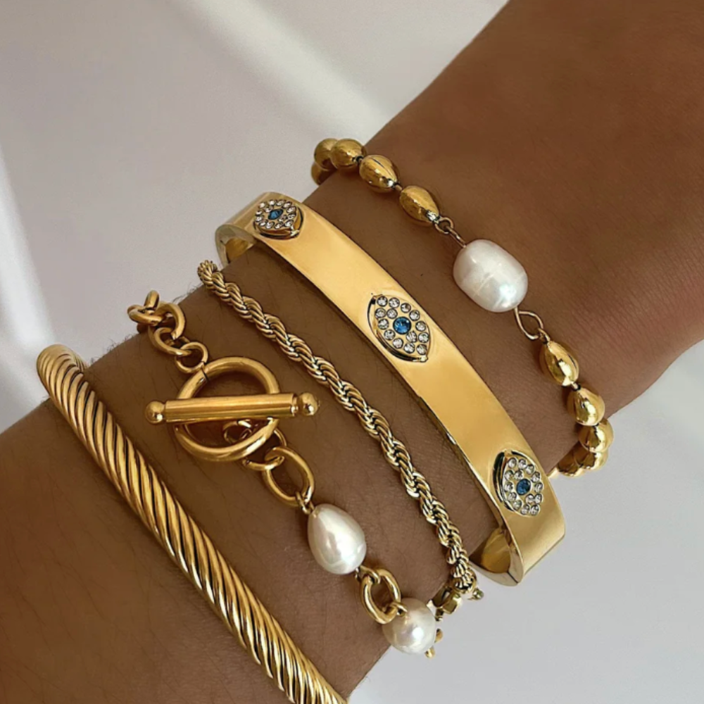 Topaz Bangle - Gold