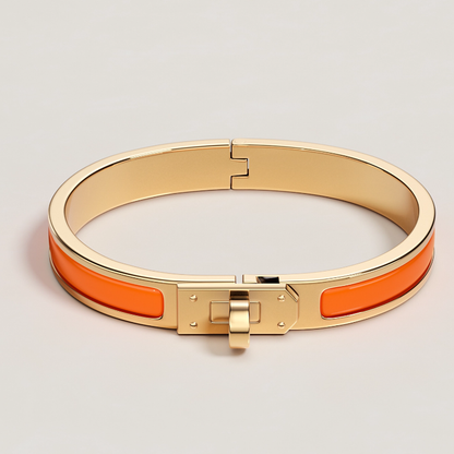 Helena Aada Bangle