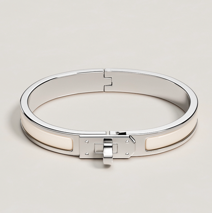 Helena Aada Bangle