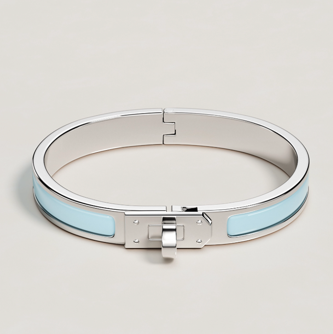 Helena Aada Bangle