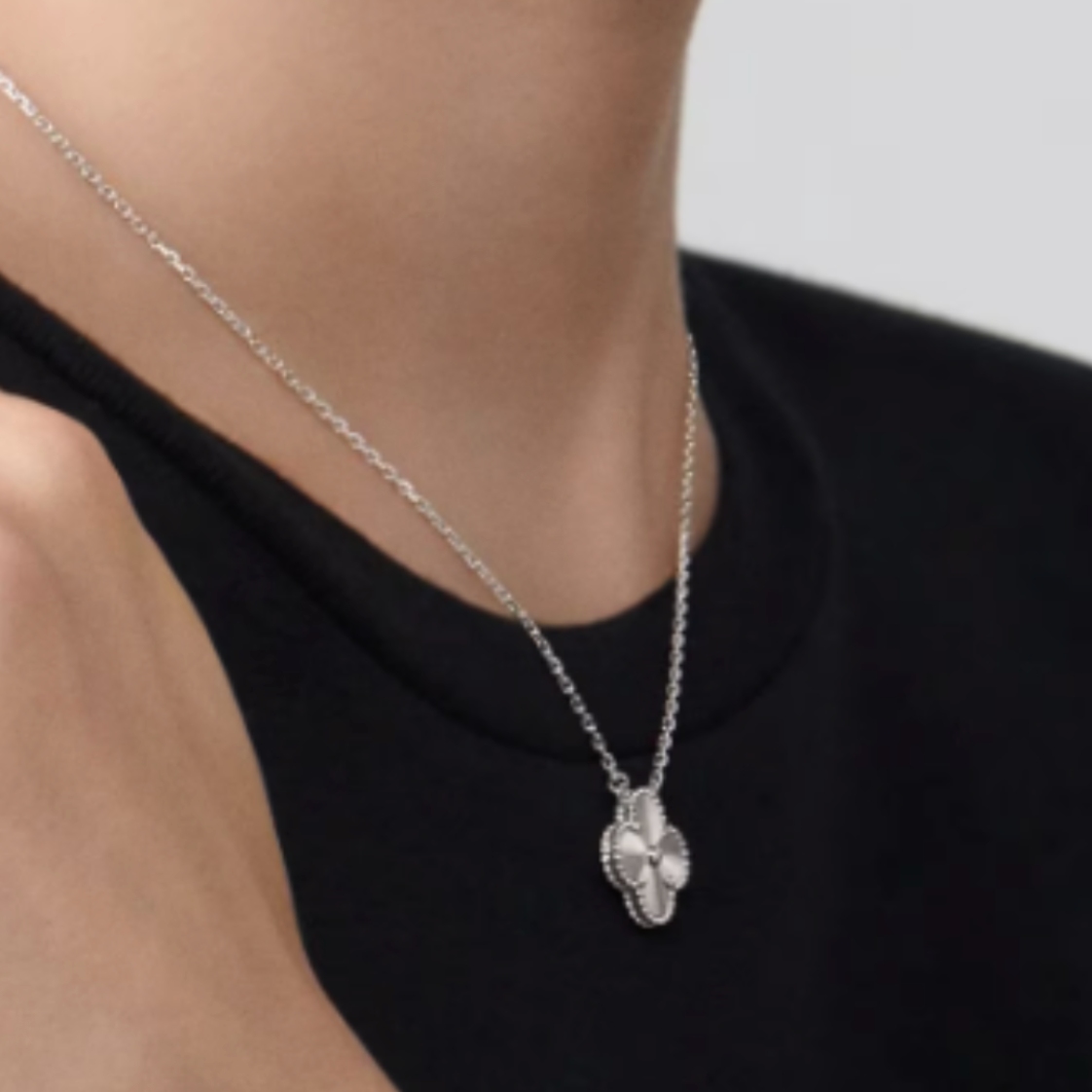 Clara Clover Necklace - Silver