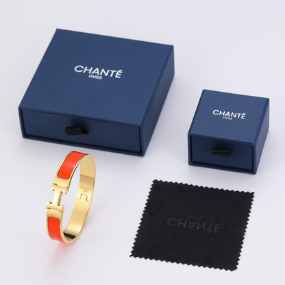 Helena Bangle