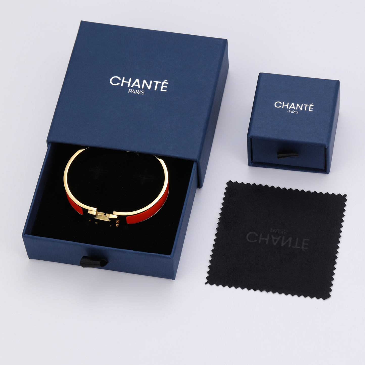 Helena Bangle