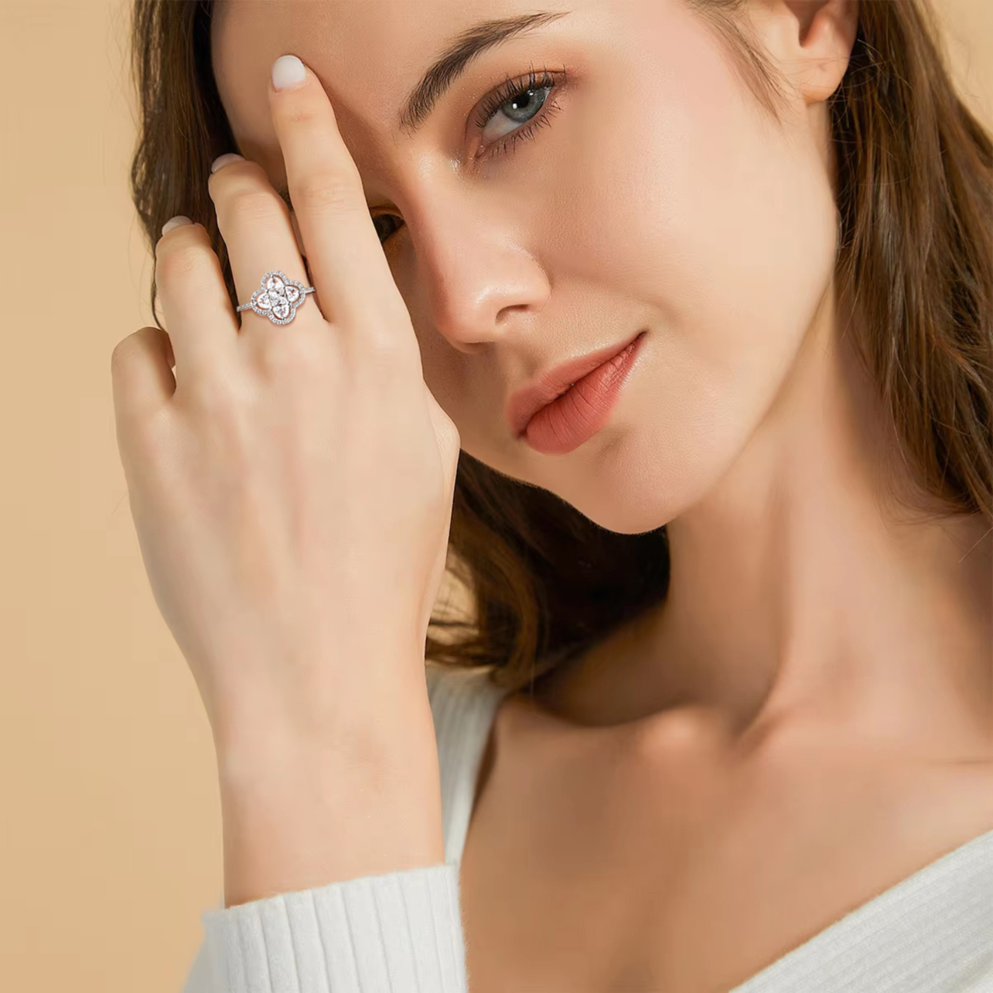 Clover Ring