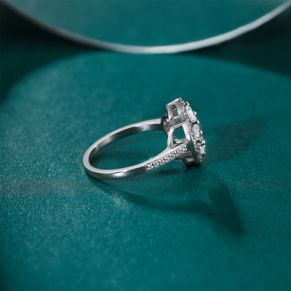 Clover Ring