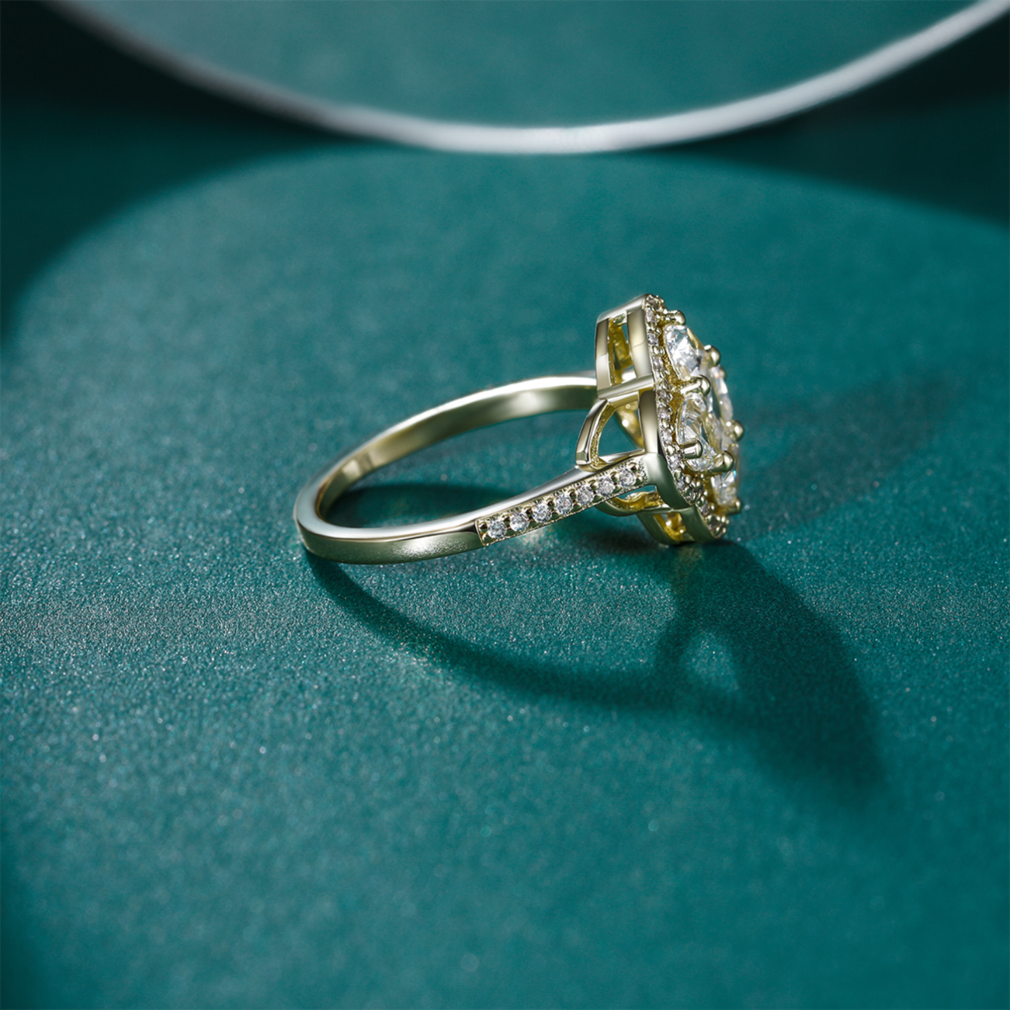 Clover Ring