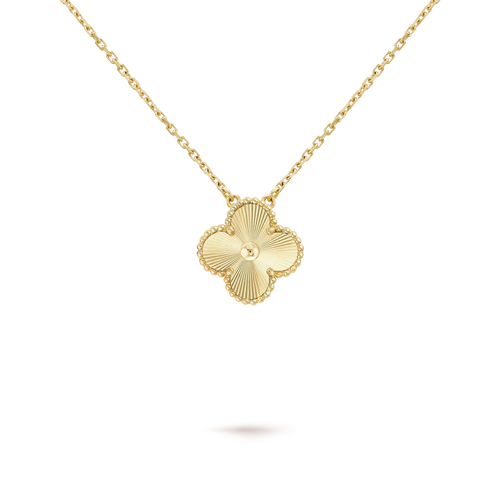 Lavish Four-Leaf Clover Necklace – Gold